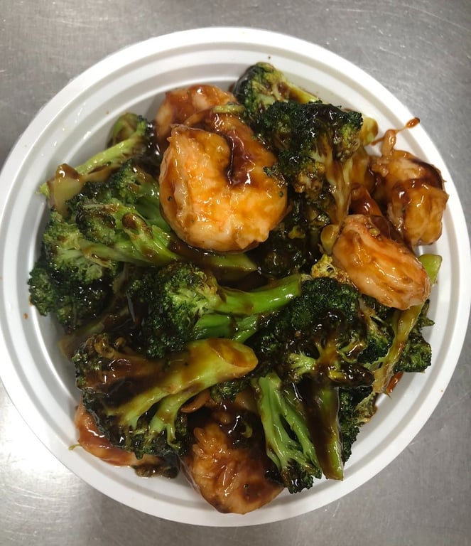76. Shrimp w. Broccoli