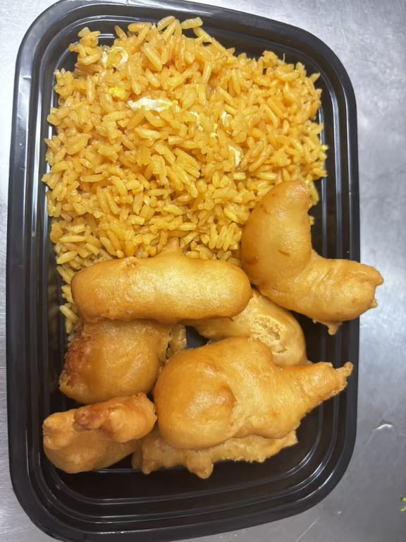 K1. Sweet & Sour Chicken w. Fried Rice