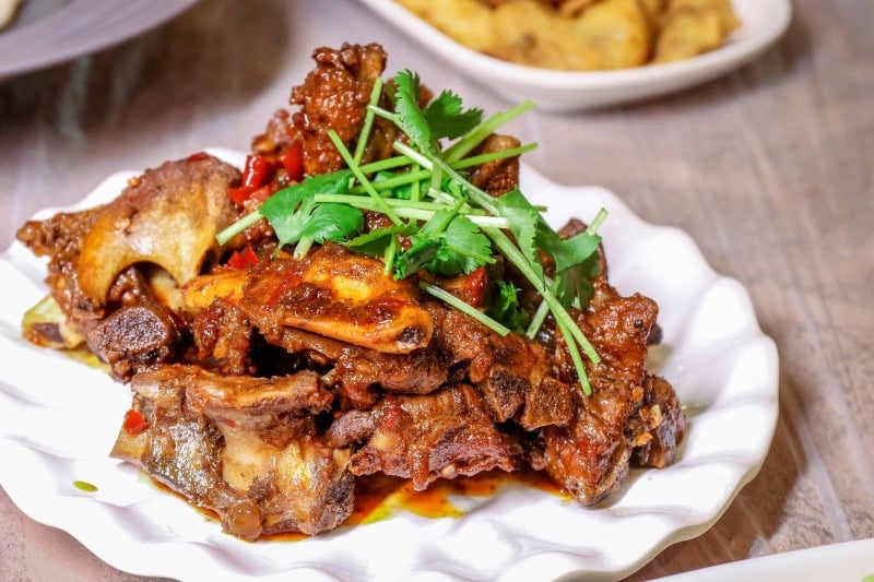 Sauteed Lamb Ribs w. Cumin Flavor (Bone in) 孜然小羊排
