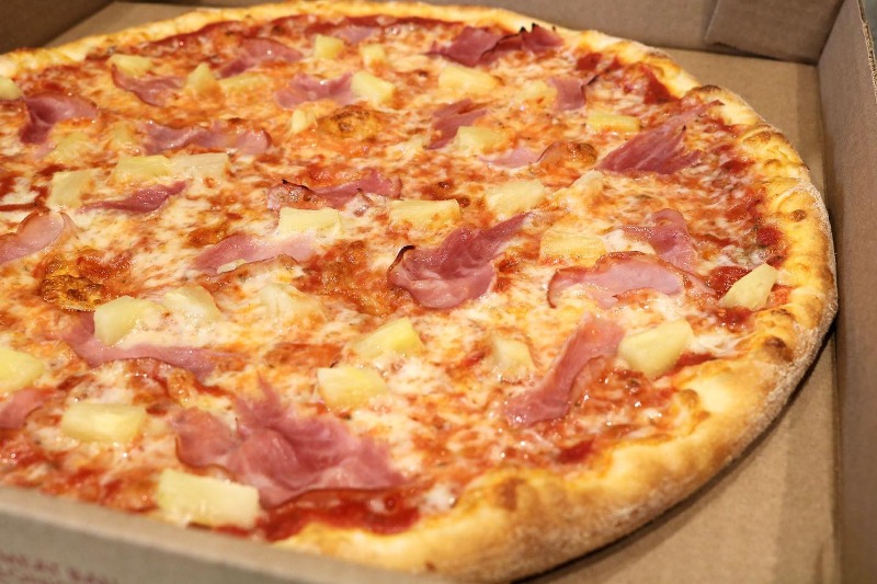 Hawaiian Pizza