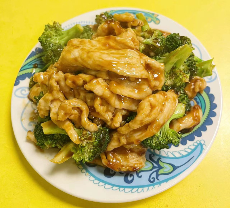 79. Chicken w. Broccoli