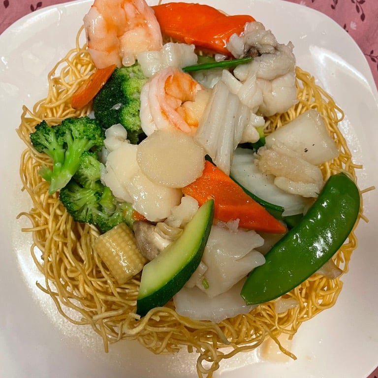 15. Seafood Pan-Fried Noodles