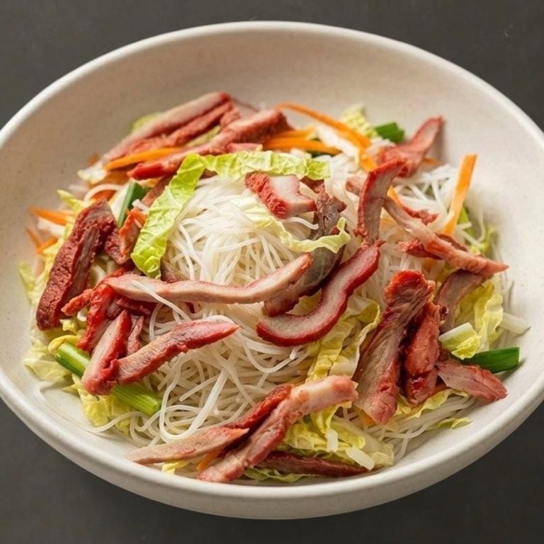 30. 叉烧炒米粉 <br>Roast Pork Chow Mai Fun