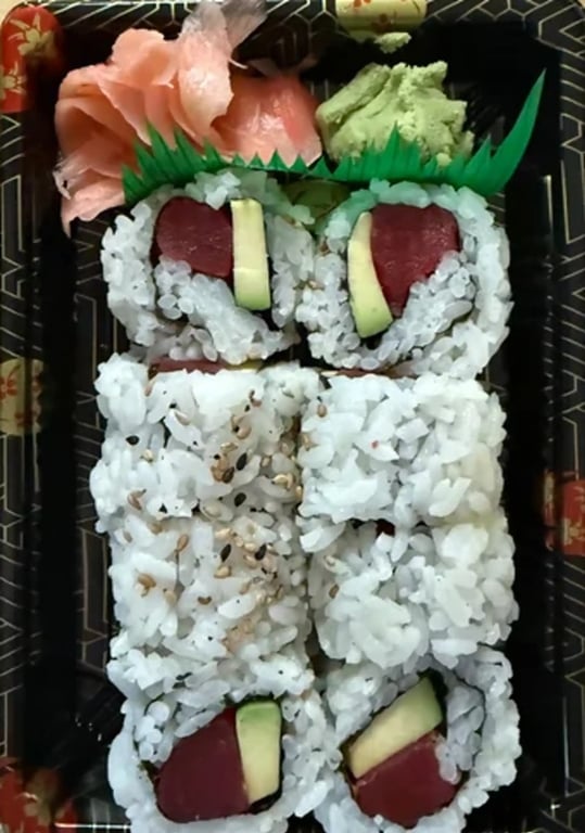 C13. Miami Roll (8 pcs)