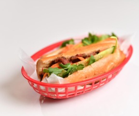 3. BBQ Pork Sandwich (Heo nương)