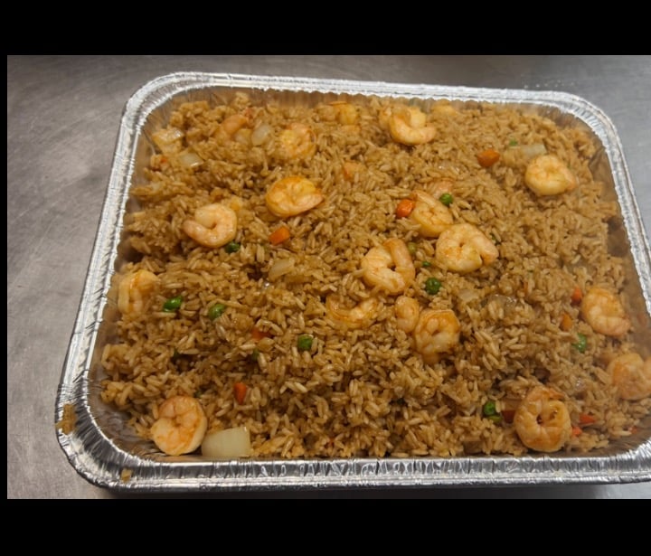 2. Shrimp Fried Rice Party Tray 虾炒饭派对盘