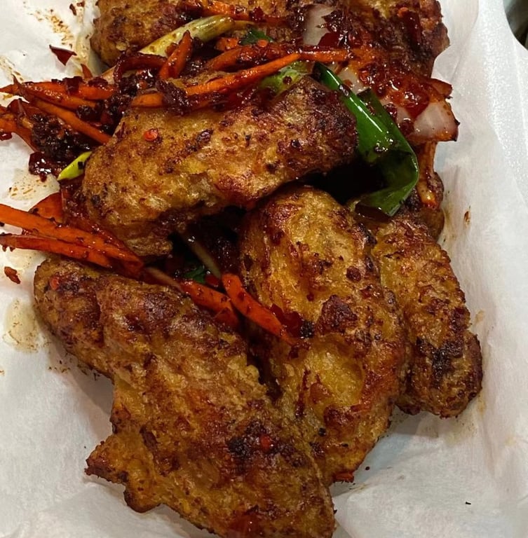 A5. Spicy & Pepper Wings (10 pcs)