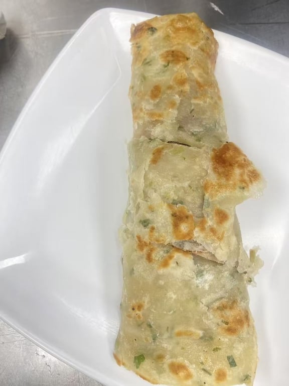 B6. Beef Scallion Pancake Wraps (3 pcs)