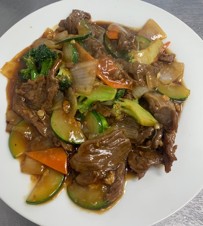 B5. Beef with Mixed Vegetables