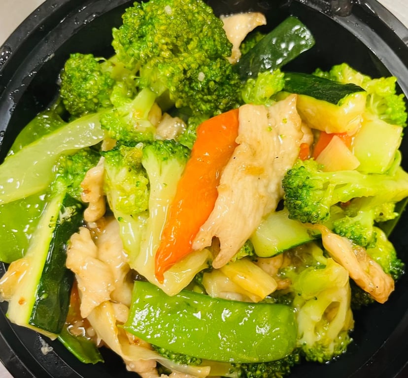 L4. Chicken with Mixed Vegetables 什菜鸡