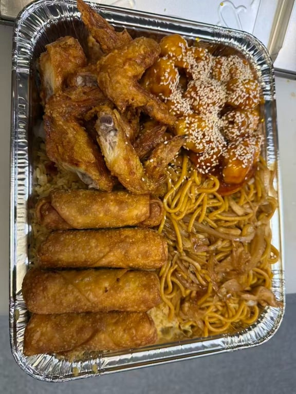Sesame Chicken, Chicken Lo Mein, 6pcs Chicken Wings, 4 Pork Egg Roll, Egg Fried Rice