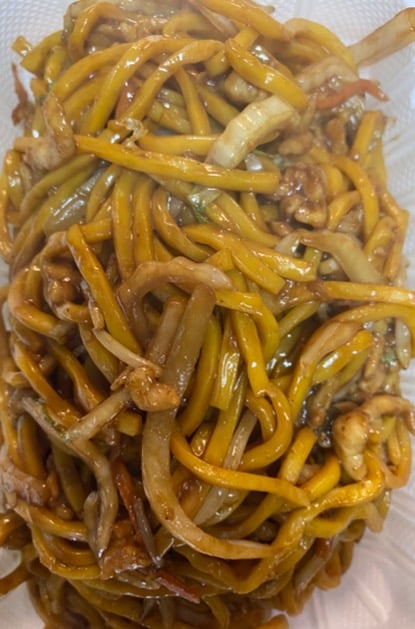 28. Chicken Lo Mein