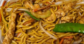 Q. Chicken Lo Mein