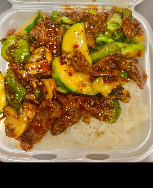 L24. Black Pepper Beef