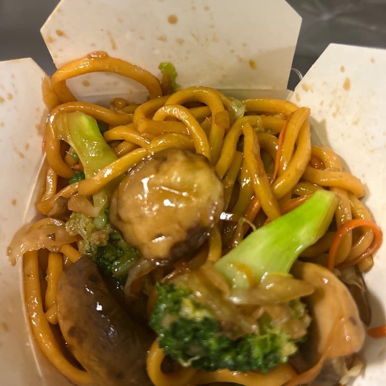 菜捞面<br>40. Vegetable Lo Mein