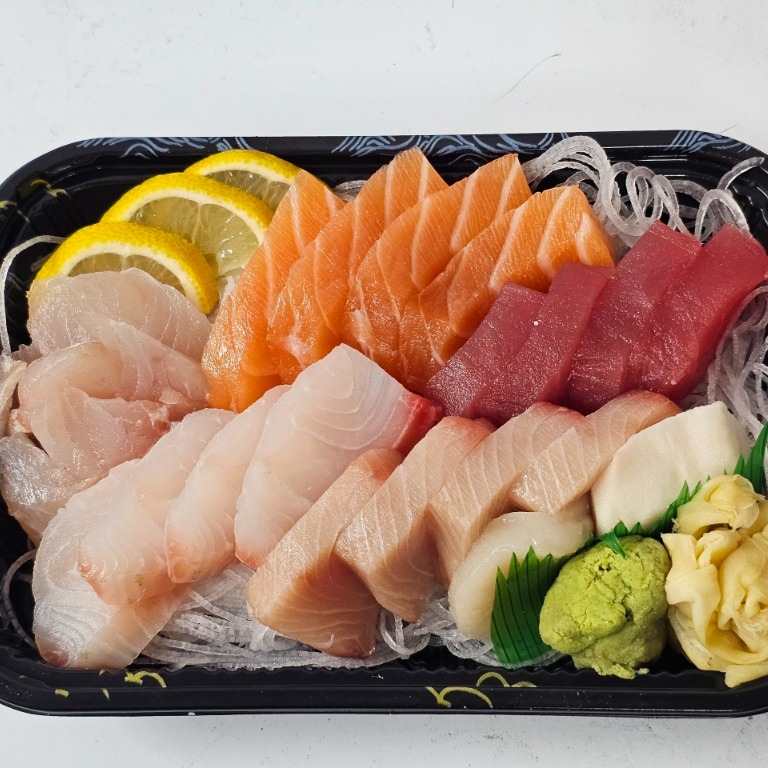 Sashimi Deluxe (21)