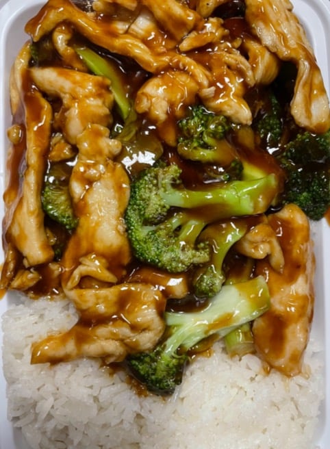 C2. 芥兰鸡 Chicken w. Broccoli