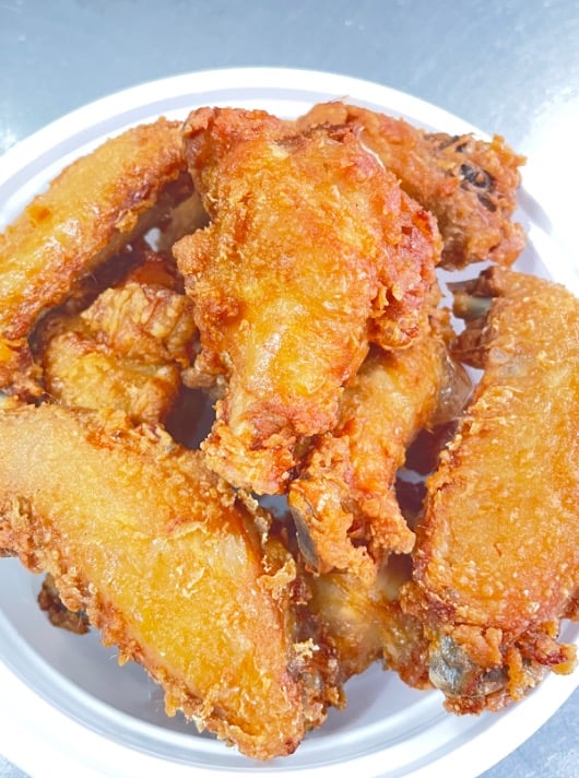 #15. 炸鸡翅 <br>Fried Chicken Wing (8)