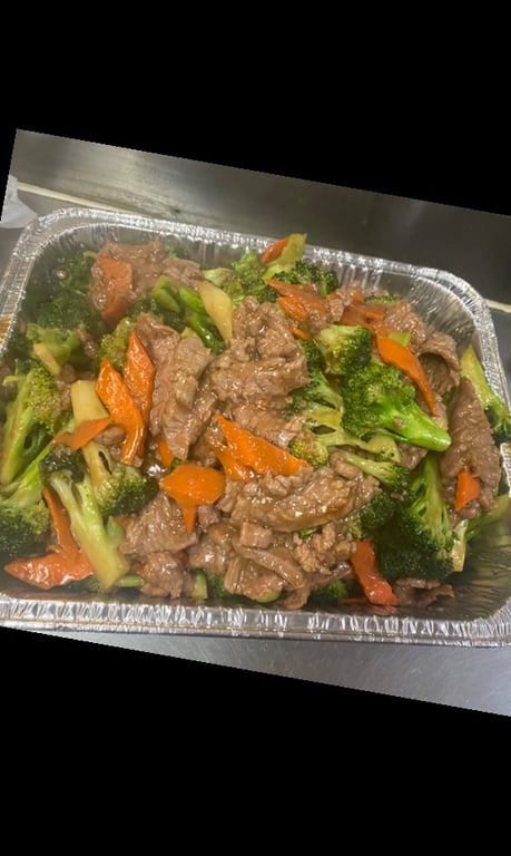 45. 芥蘭牛肉 Beef with Broccoli