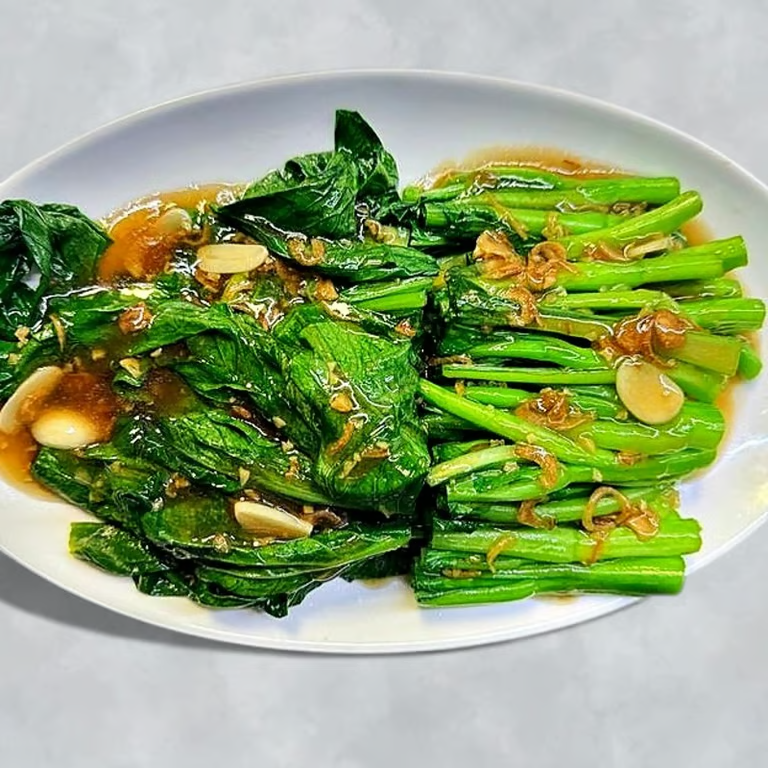 蚝油菜心 Chou Sum with Oyster Sauce
