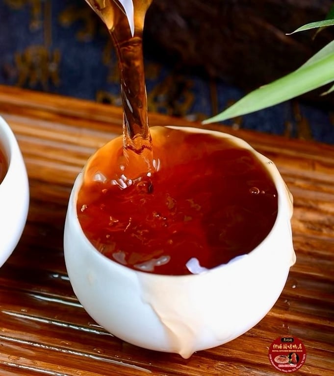 Hot Tea (Pu'er)