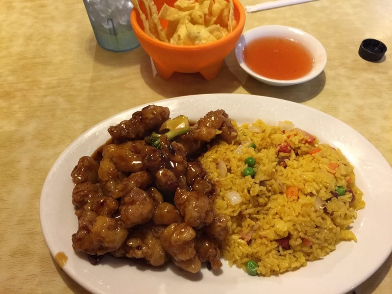 General Tso's Chicken w. Fried Rice