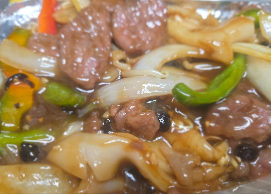 Beef with Black Bean Chow Fun