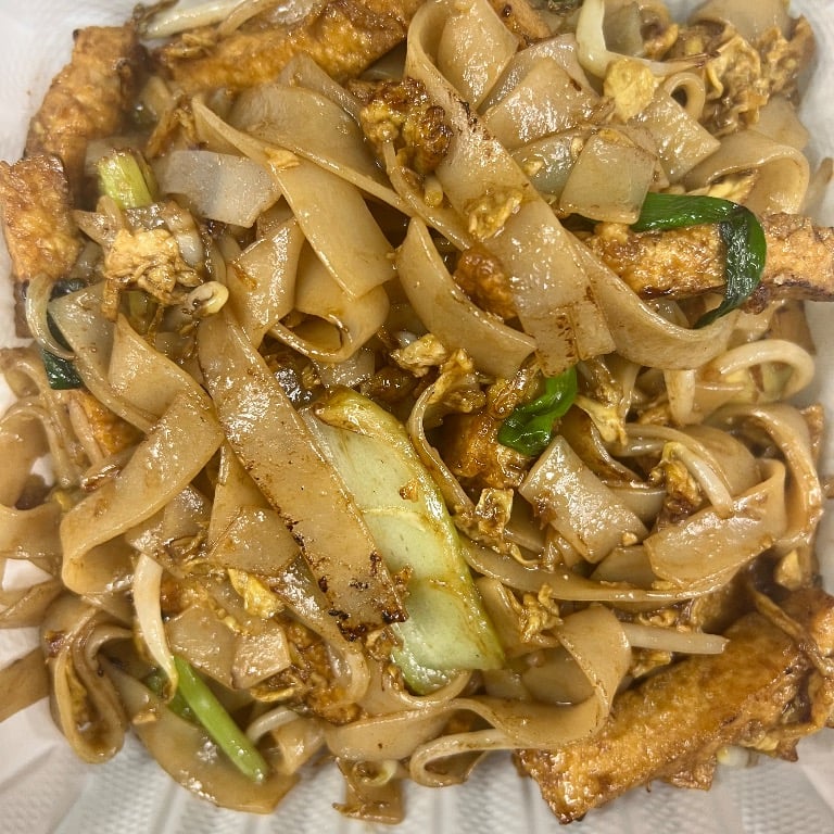 Pad Seiw Dinner