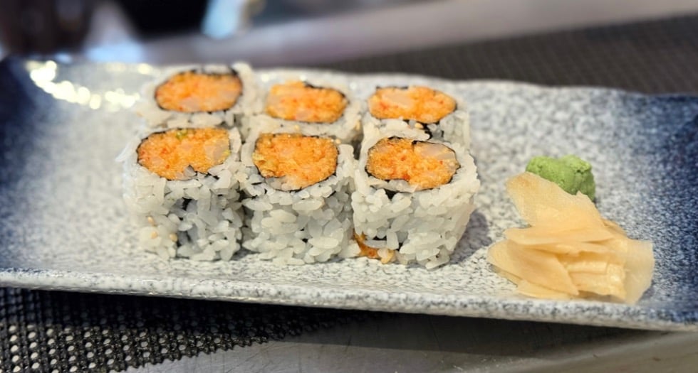Spicy Scallop Roll