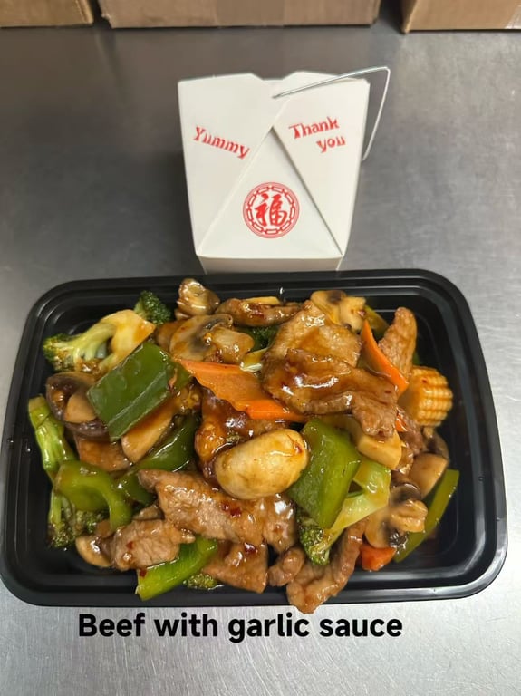86. Beef w. Garlic Sauce