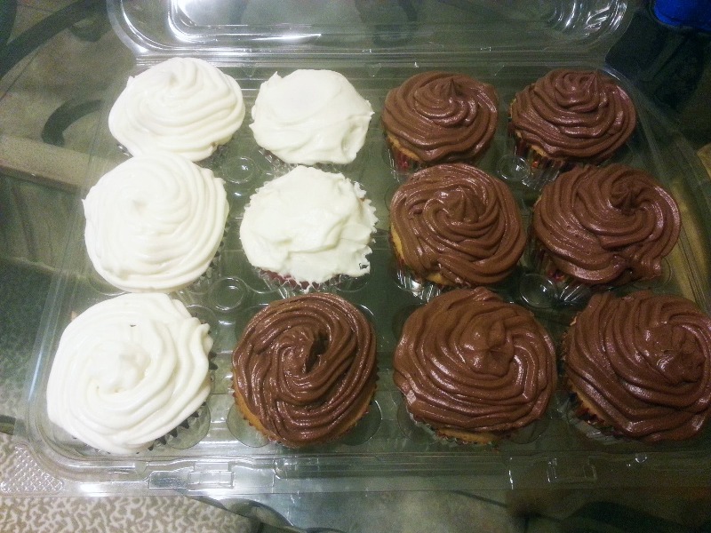 Old Fashioned Chocolate Cupcake (12)