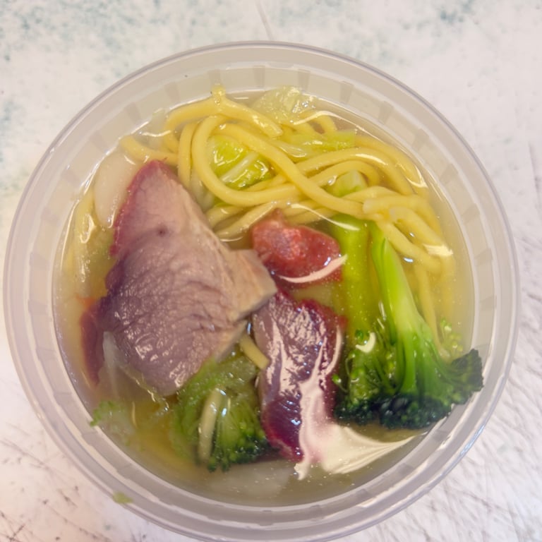 22. Yat Gaw Mein w. Pork