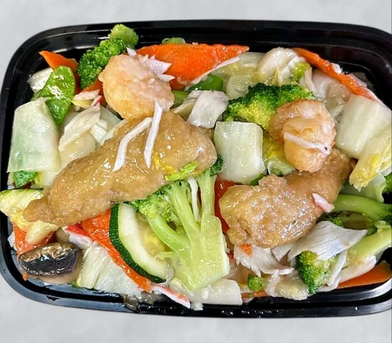 S9. 海鲜大烩 Seafood Delight