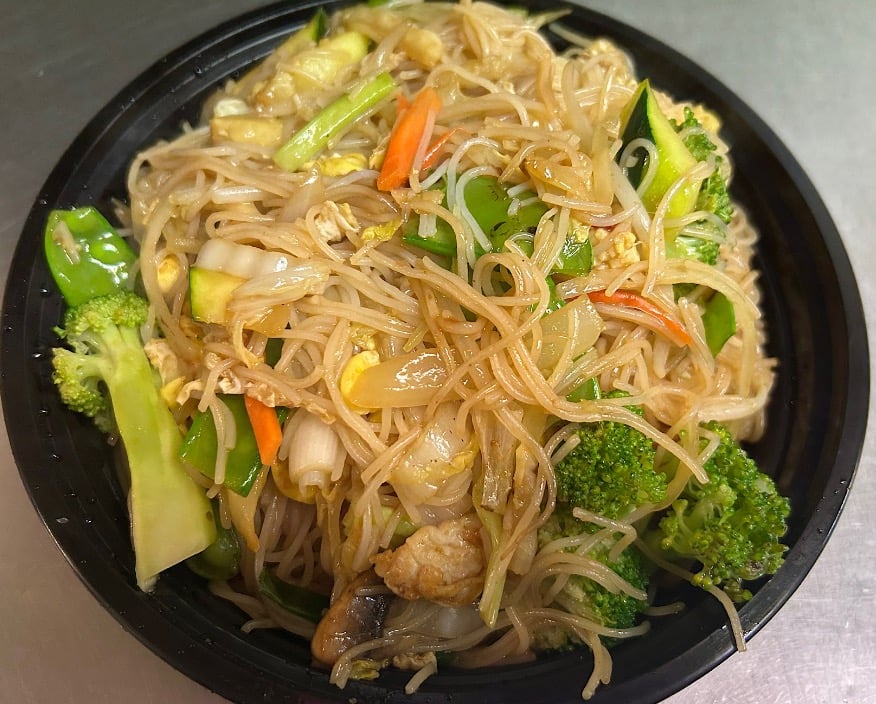 菜和蛋炒米粉  <br> Vegetable & Egg Chow Mei Fun