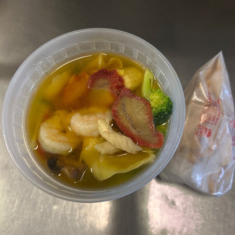 本楼汤<br>27. House Special Soup