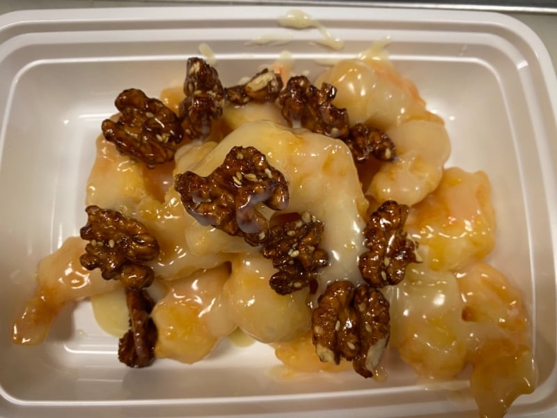 蜜汁核桃虾 Shrimp w. Honey Walnut