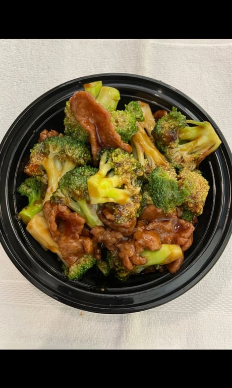 302. Beef with Broccoli