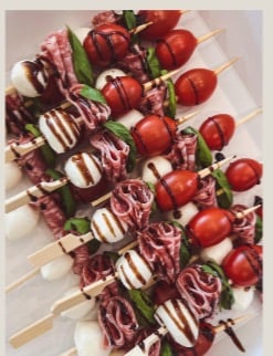 Brochettes tomate salami boccocini