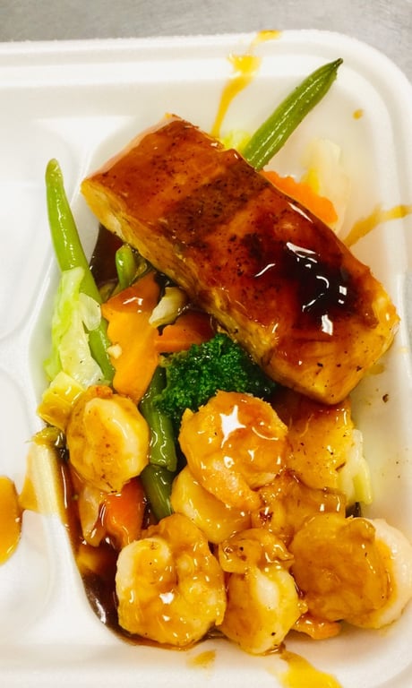 H9. Hibachi Salmon & Shrimp