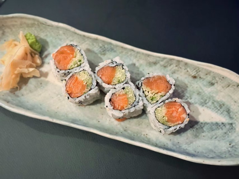 Salmon Cucumber Roll