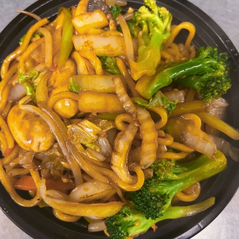38. Vegetable Lo Mein