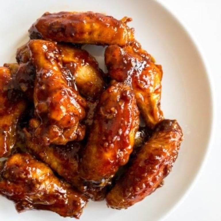 A3. Chicken Wings w. Garlic Sauce