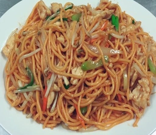 P7. Chicken Lo Mein