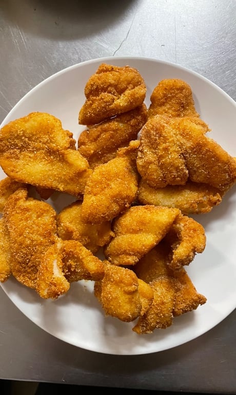 10. Fried Fish (6 pcs)
