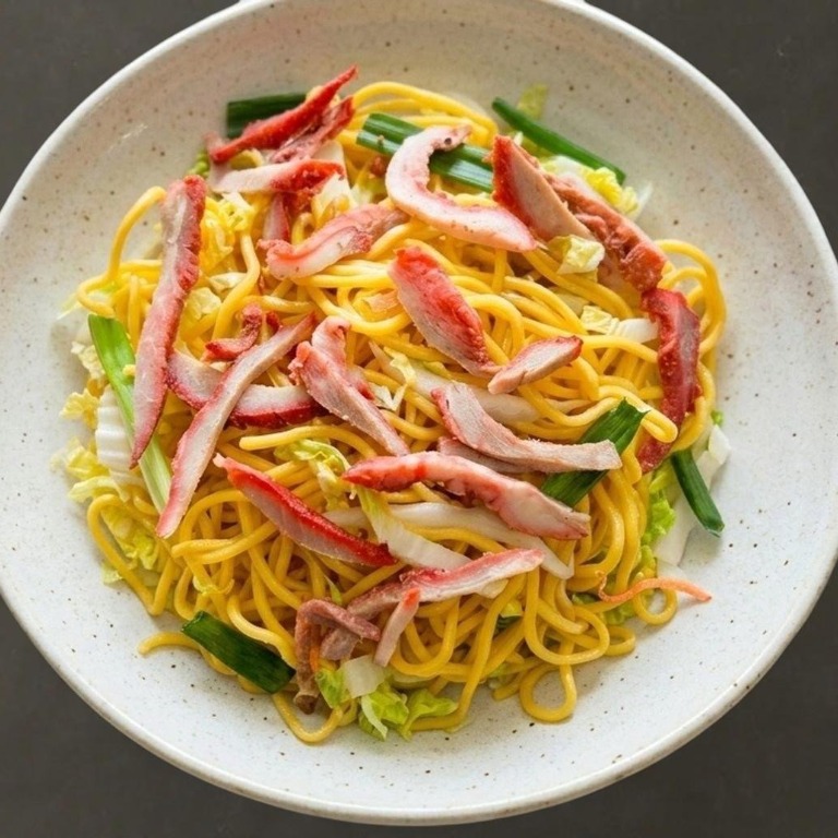 24. 叉烧捞面 <br>Roast Pork Lo Mein