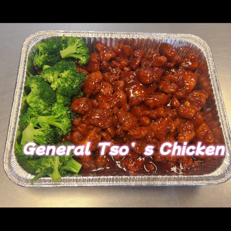 3. General Tso's Chicken w. Broccoli Party Tray 左宗鸡派对盘