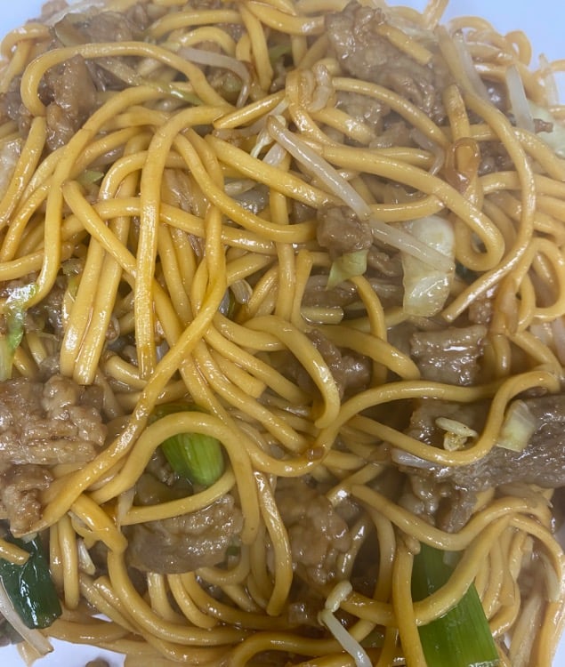 LM4. Beef Lo Mein