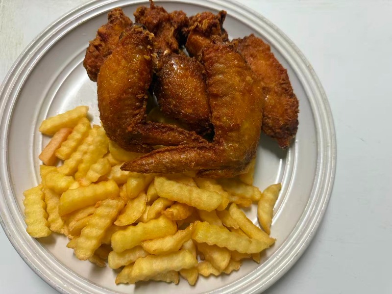 S1. 炸鸡翅<br>Fried Chicken Wings (7pcs)
