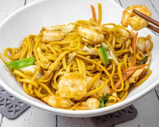 L-2. Chicken Lo Mein