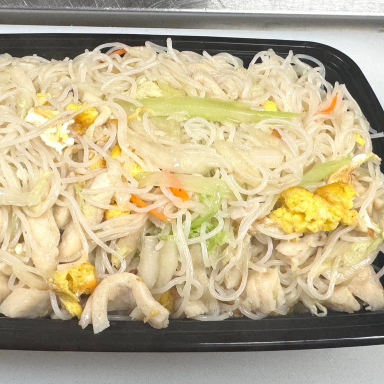 45. Chicken Chow Mei Fun (鸡炒米粉)